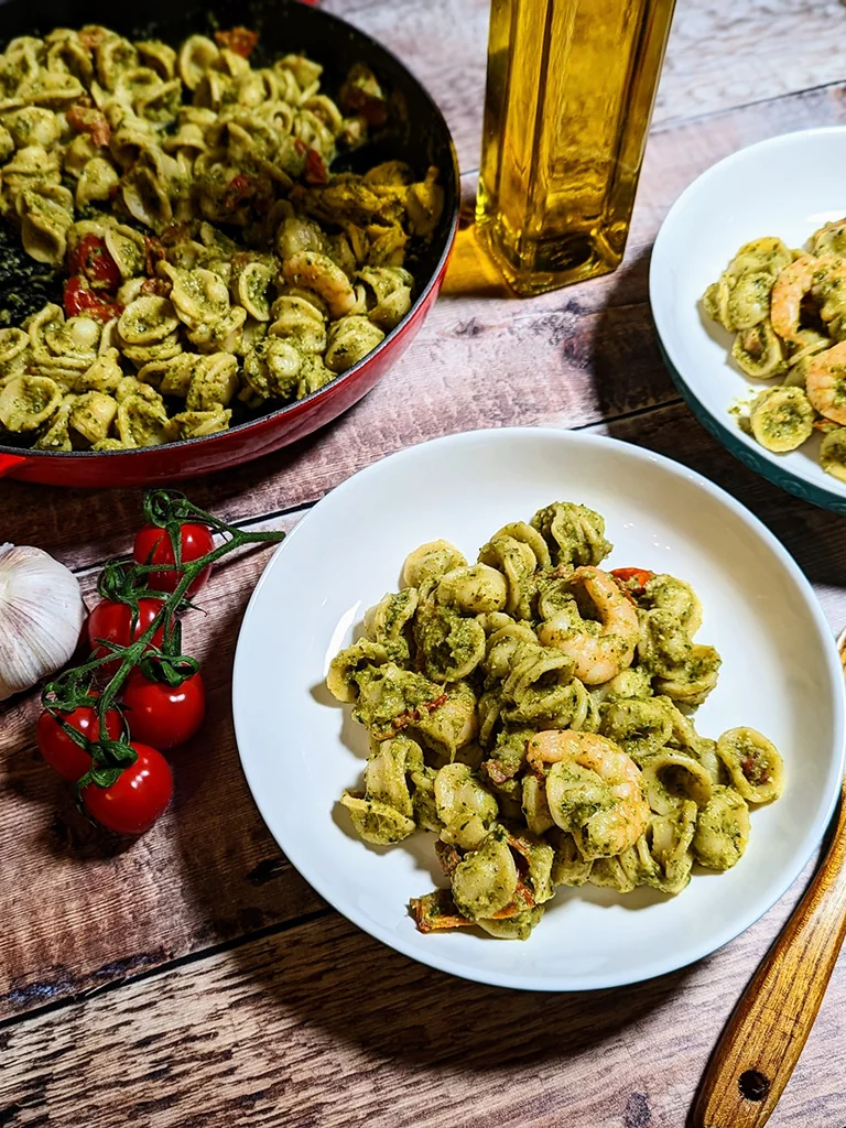 Broccoli Pasta Pesto with Prawns and Pancetta