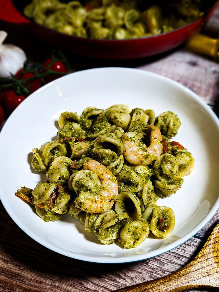 Broccoli Pasta Pesto with Prawns and Pancetta