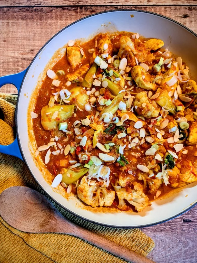 Creamy Cauliflower Chicken Curry