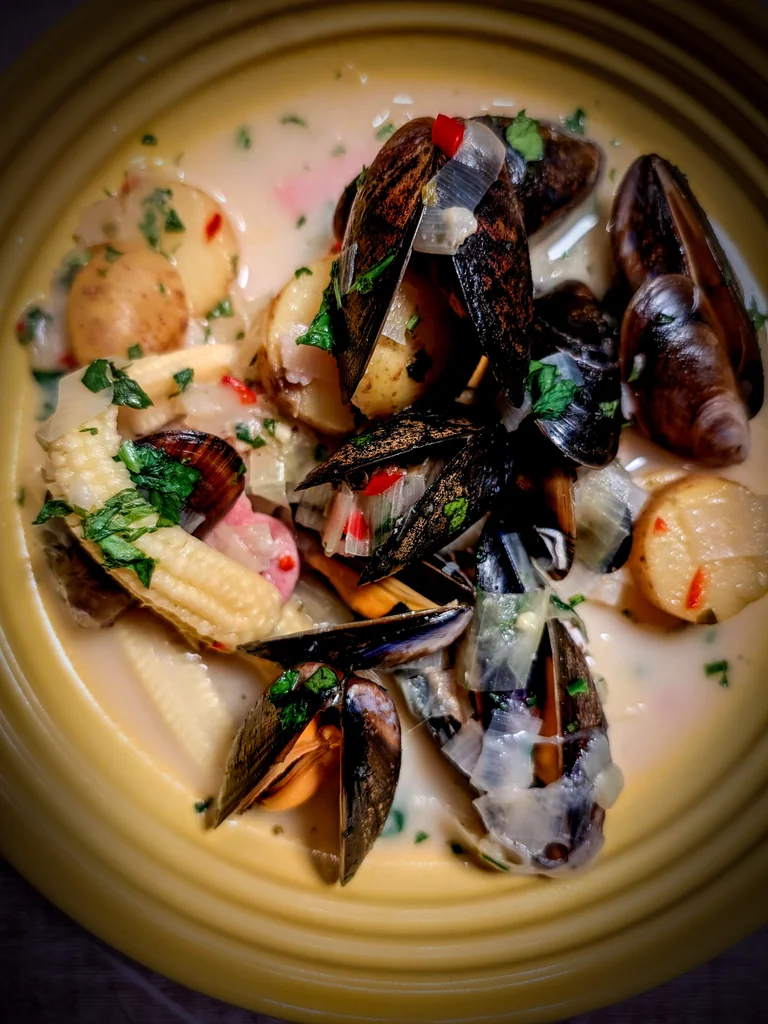 Garlic Mussels with Cider