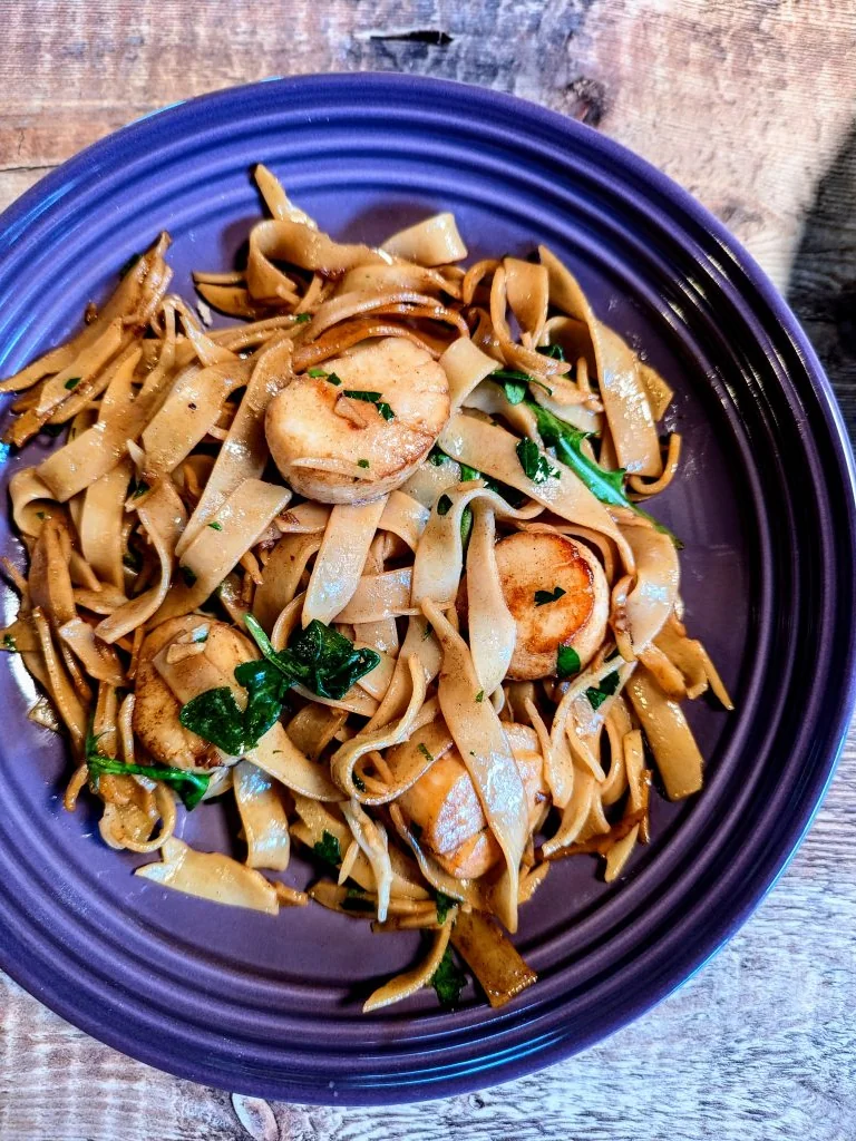 Scallops with Garlic Butter Tagliatelle